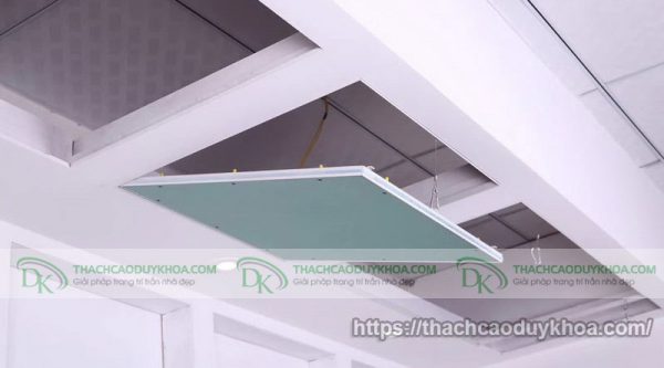 Cách làm lỗ thăm trần thạch cao đúng chuẩn