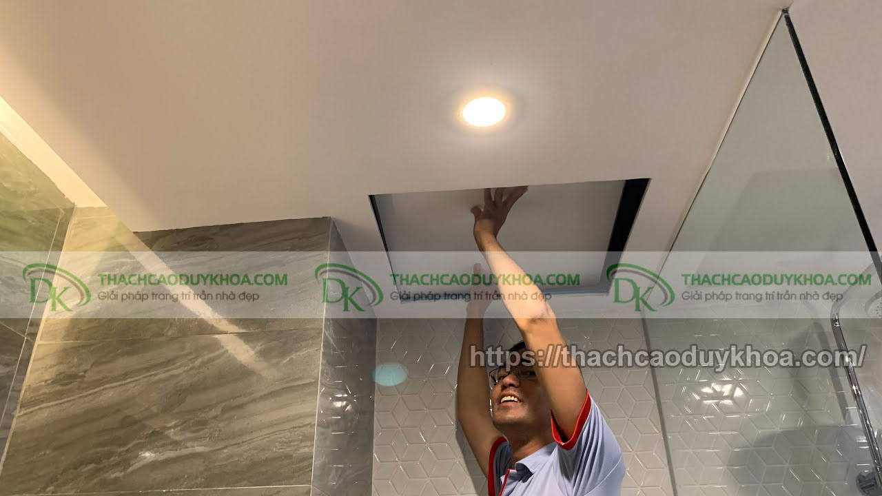 Cách làm lỗ thăm trần thạch cao đúng chuẩn